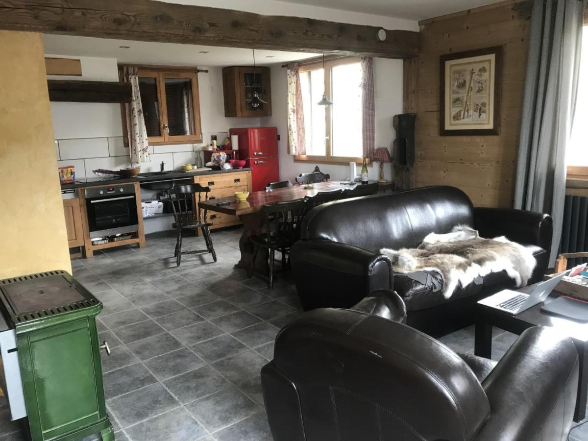 Le Des Fees Apartment